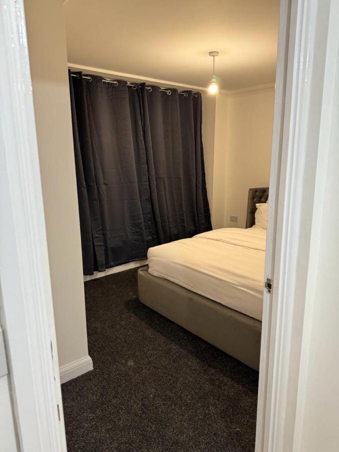 Luxury Apartments 达格纳姆 外观 照片