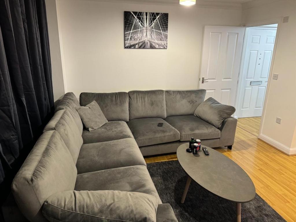 Luxury Apartments 达格纳姆 外观 照片