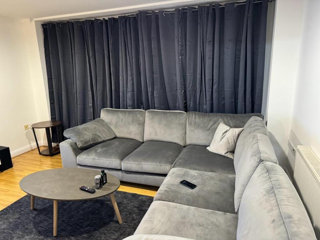 Luxury Apartments 达格纳姆 外观 照片
